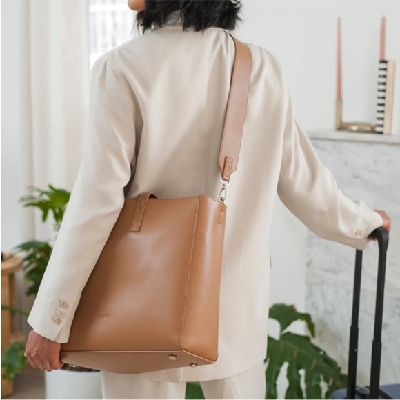 Calpak Haven Tote Bag - Picture 2 of 12